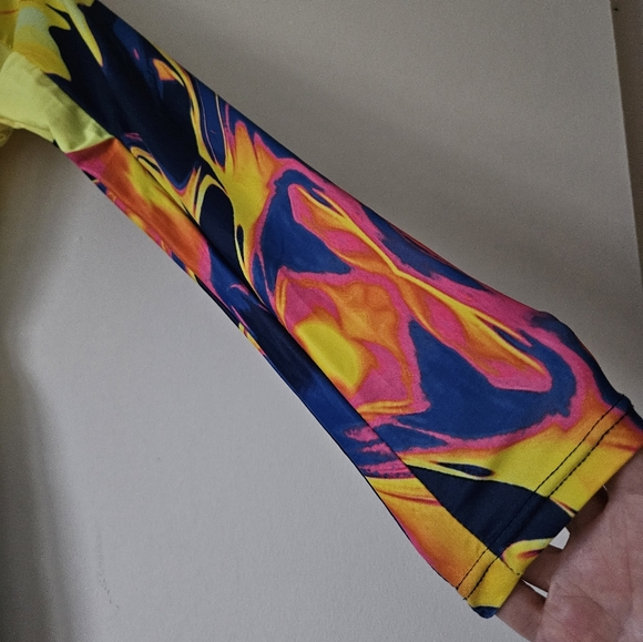 Long Sleeve Navy & Yellow One Piece Rash Guard Zipper Swimsuit NWOT - Picture 4 of 8